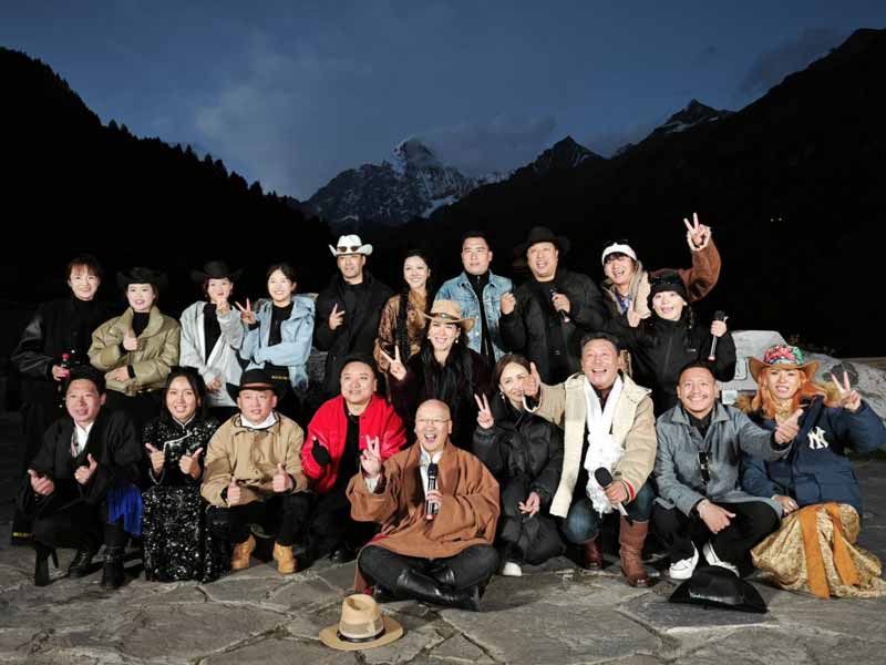 《天籁传递》震撼开唱数据口碑双丰收 容中尔甲携朋友们助力公益